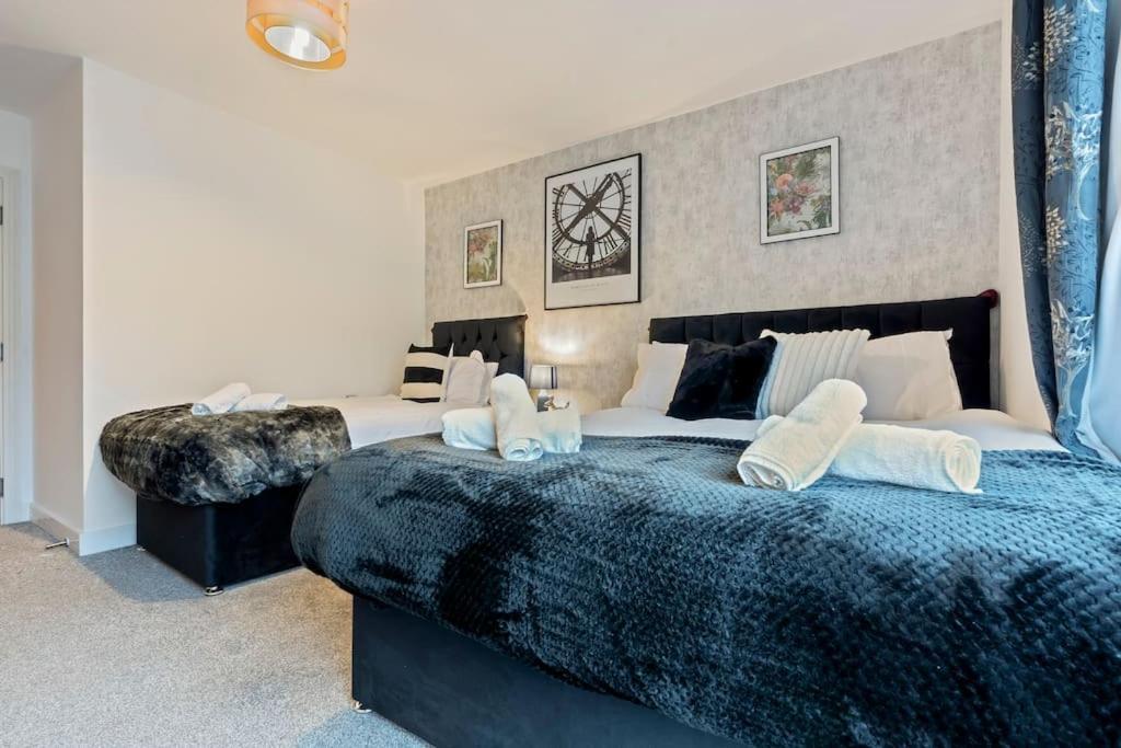 Cave Dunes Monthly Free Park & Netflix * Birmingham