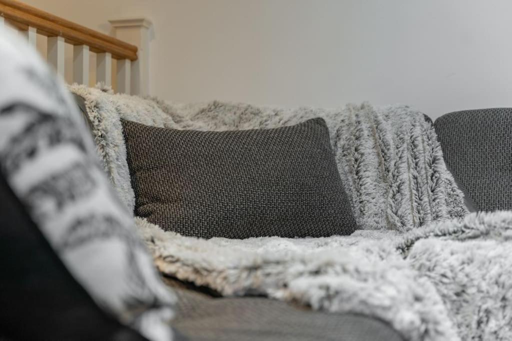 Apartment Cave Dunes Monthly Free Park & Netflix Birmingham